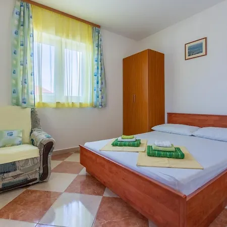 Jaric Apartman Novi Vinodolski