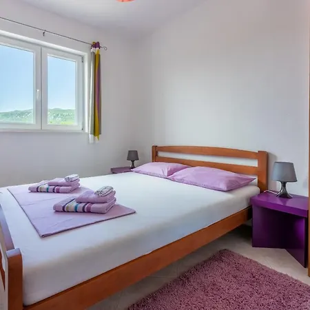 Jaric Apartman Novi Vinodolski