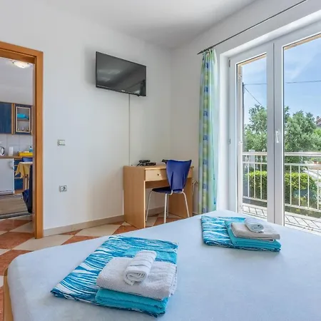 Jaric Apartman *