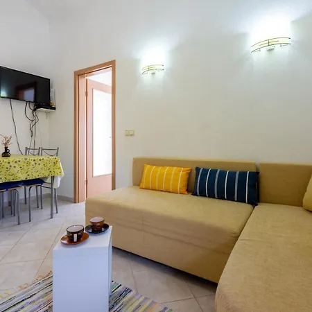 Apartman Jaric *