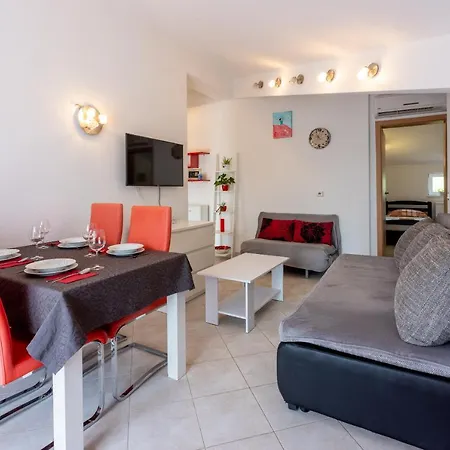 Apartman Jaric *
